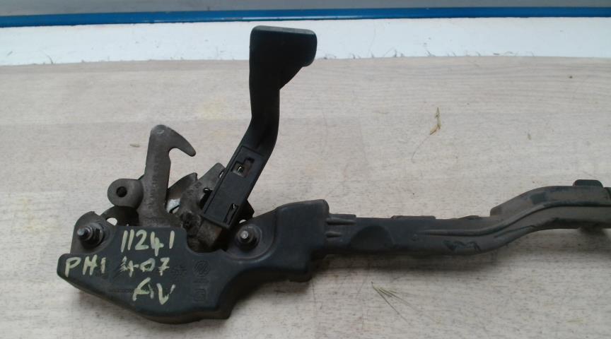 Serrure de capot PEUGEOT 407 PHASE 1 Diesel - 1