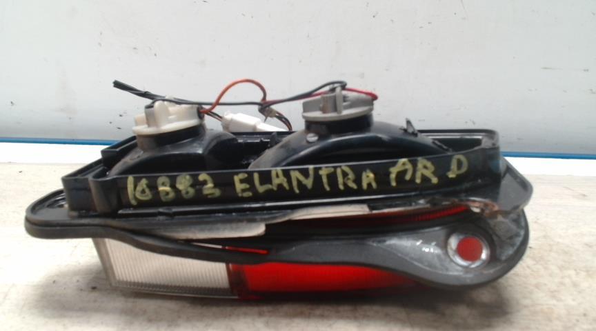 Feu arriere secondaire droit (feux) HYUNDAI ELANTRA 1 Diesel - 1