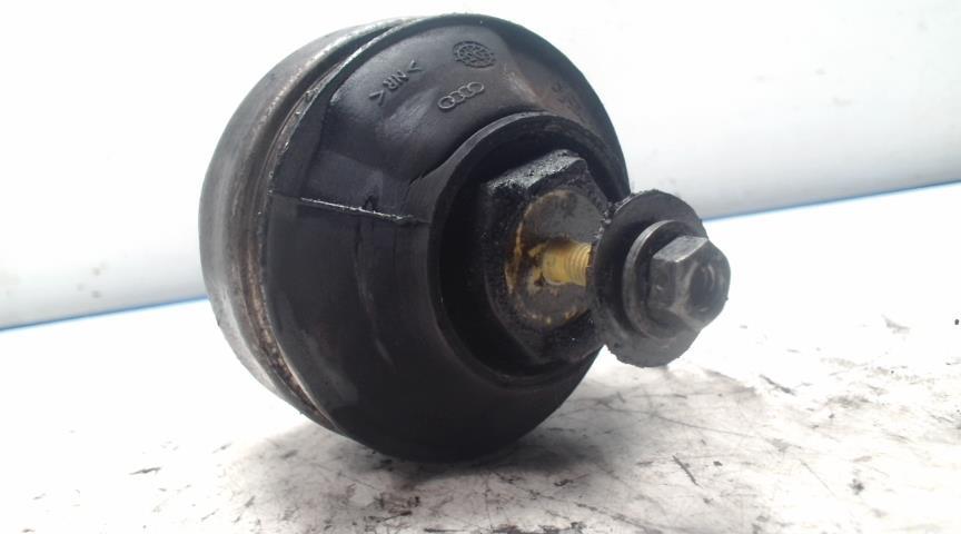 Support moteur droit AUDI A4 2 AVANT PHASE 1 BREAK Diesel - 1