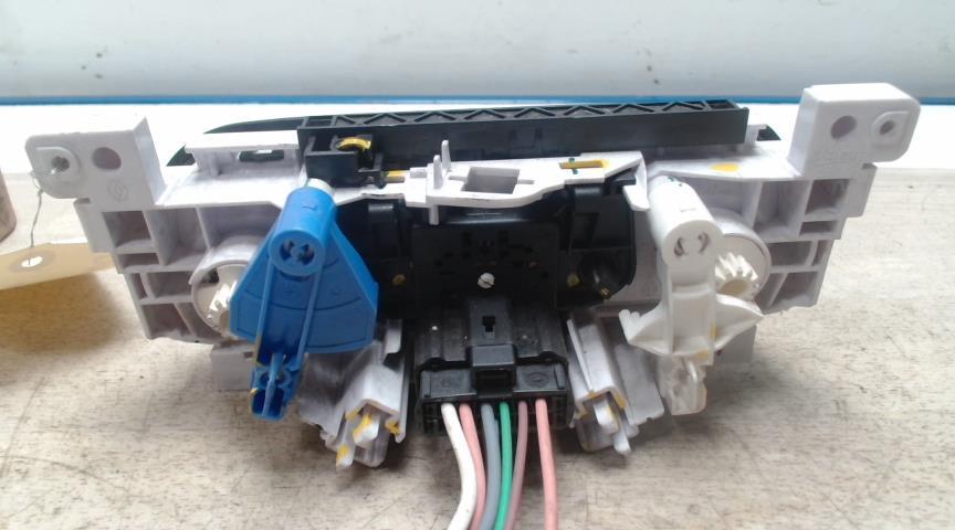 Commande chauffage DACIA DUSTER 1 PHASE 1 Diesel - 1