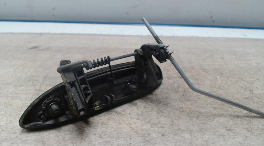 Poignee porte avant droit RENAULT CLIO 2 PHASE 2 Essence - 1