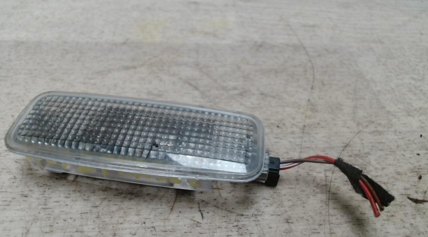 Eclairage de plafonnier AUDI A3 2 PHASE 2 Essence - 1