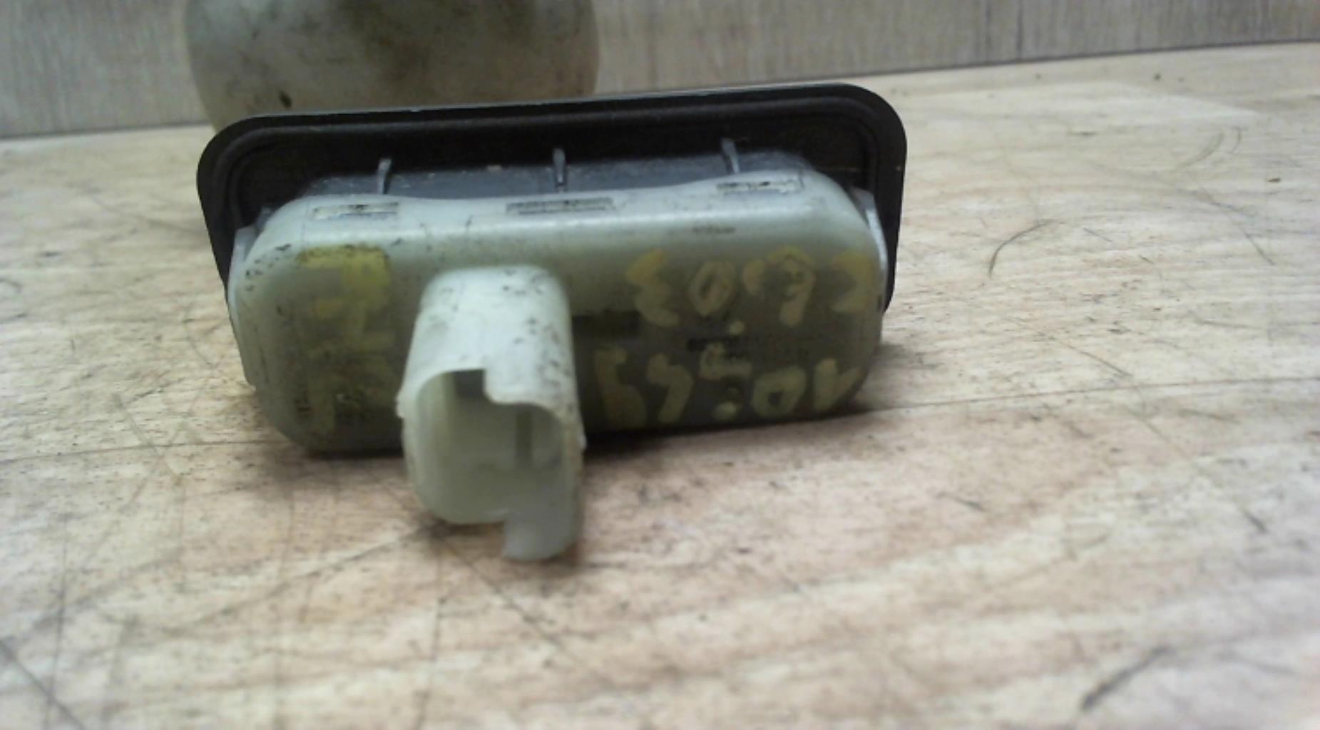 Actionneur serrure hayon RENAULT CLIO 3 PHASE 2 Diesel - 1