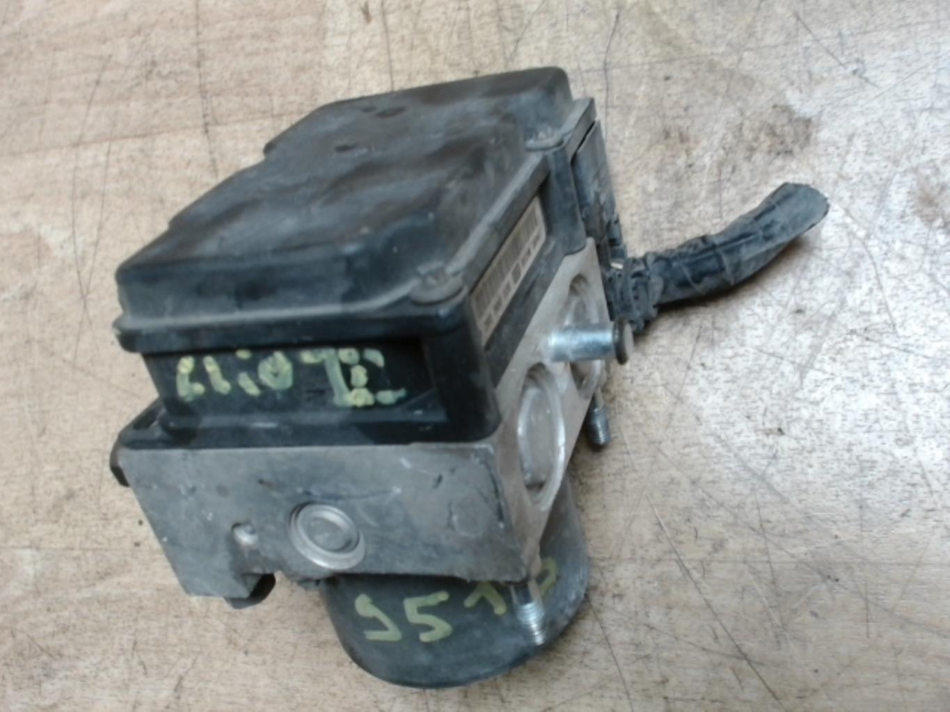Bloc ABS (freins anti-blocage) RENAULT CLIO 2 PHASE 2 Essence - 1