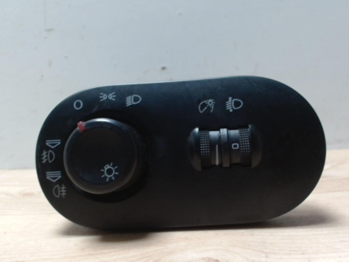 Commande de phare SEAT IBIZA 3 PHASE 1 Diesel - 1