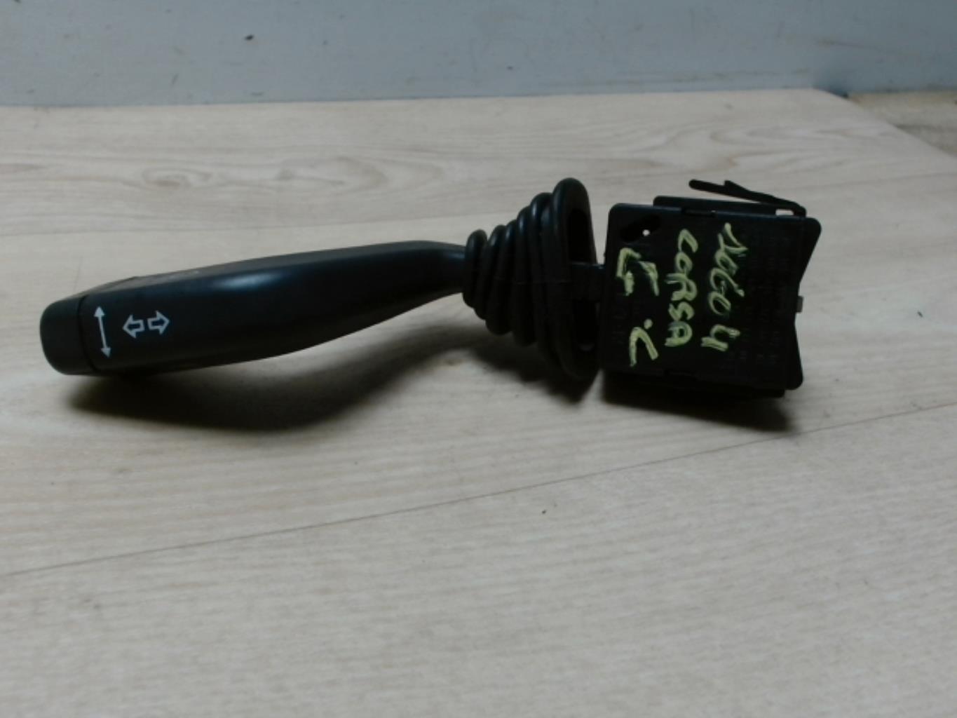 Commodo phare OPEL CORSA C PHASE 1 Essence - 1