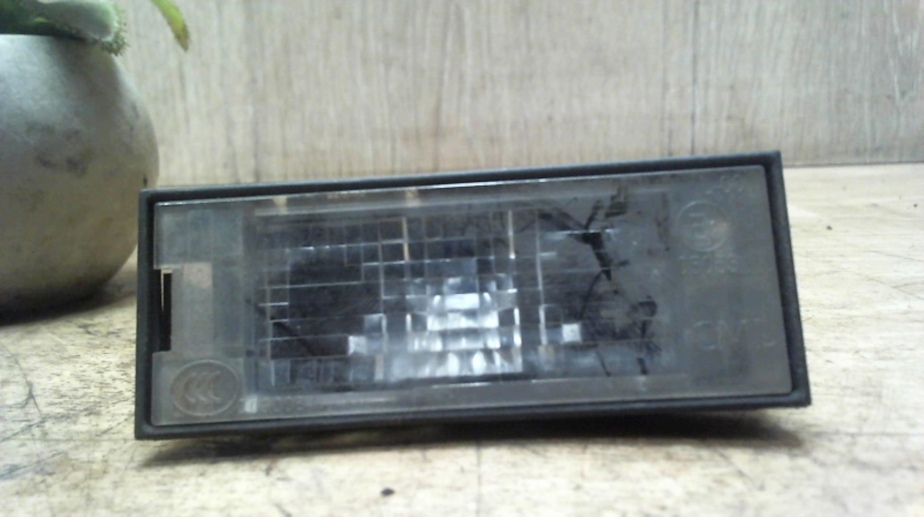Eclairage de plaque RENAULT CLIO 4 PHASE 1 Diesel - 1