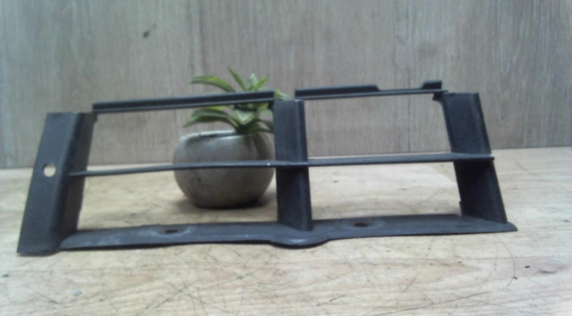 Grille de pare choc BMW SERIE 5 E39 PHASE 1 Diesel - 1