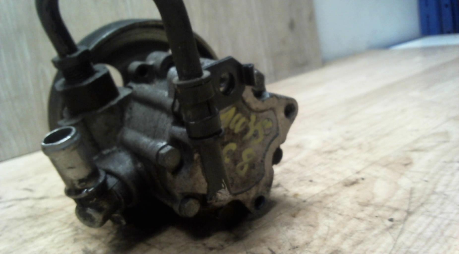 Pompe de direction CITROEN C8 Diesel - 1