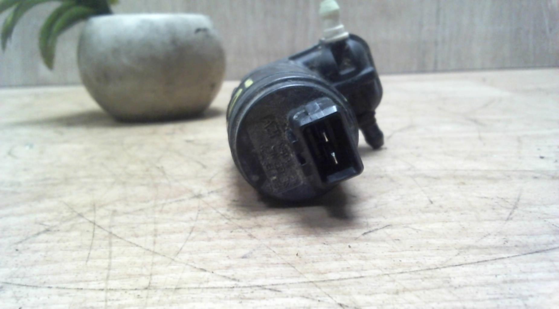 Pompe lave glace avant OPEL CORSA D PHASE 1 Diesel - 1