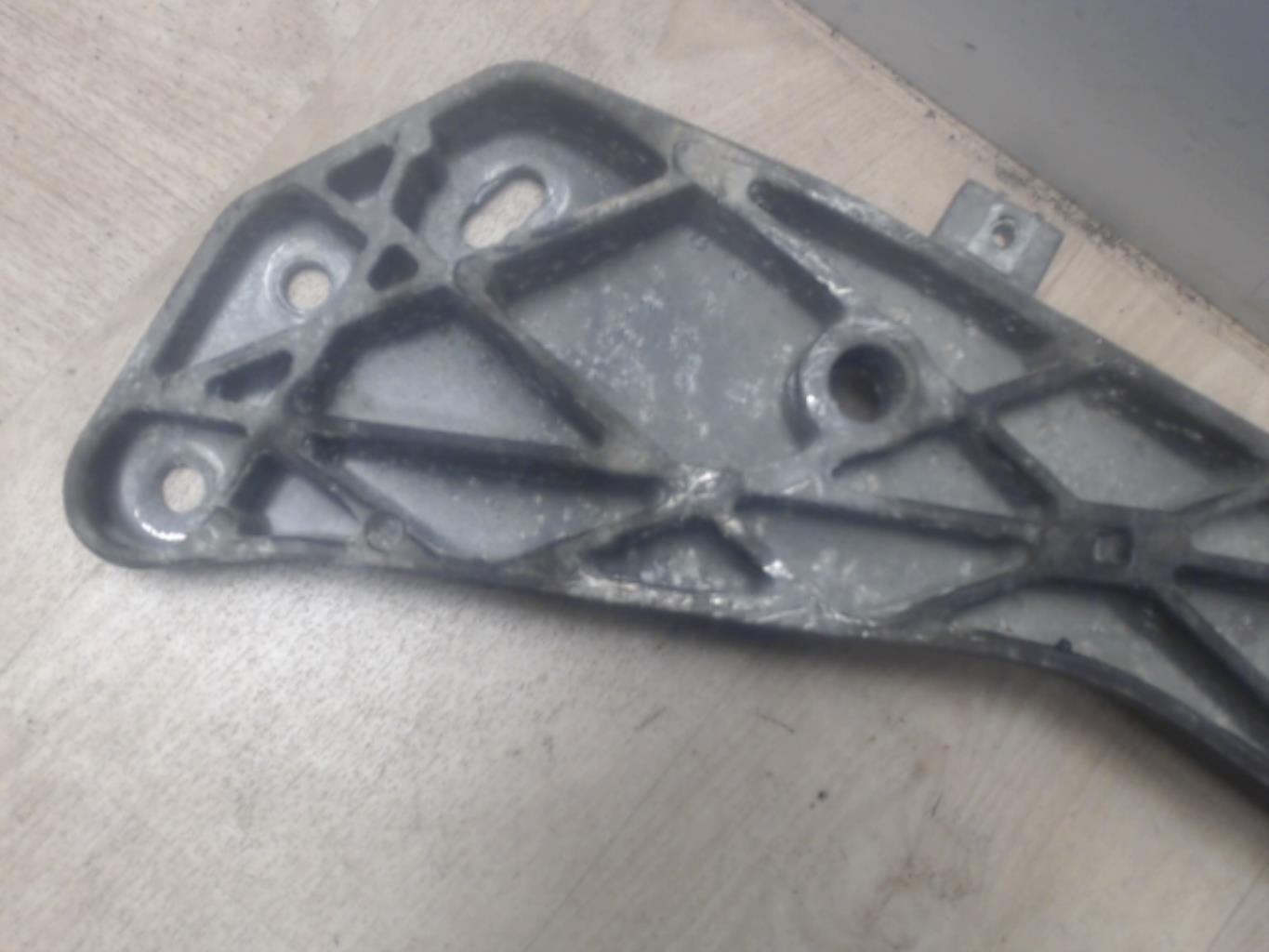 Support de boite BMW SERIE 3 E90 PHASE 1 Diesel - 1