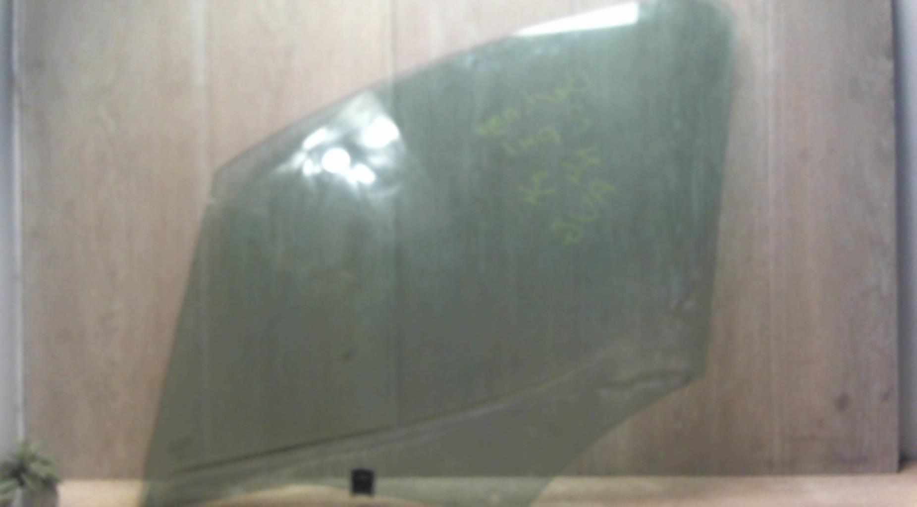 Vitre avant gauche CITROEN BERLINGO 2 PHASE 1 Diesel - 1
