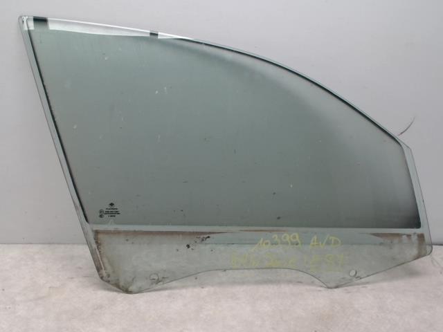 Vitre avant droit BMW SERIE 1 E87 PHASE 1 Diesel - 1