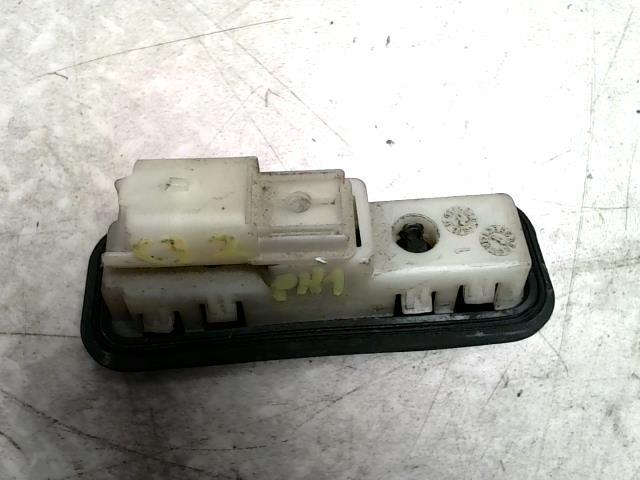 Bouton de coffre CITROEN C3 2 PHASE 1 Diesel - 1