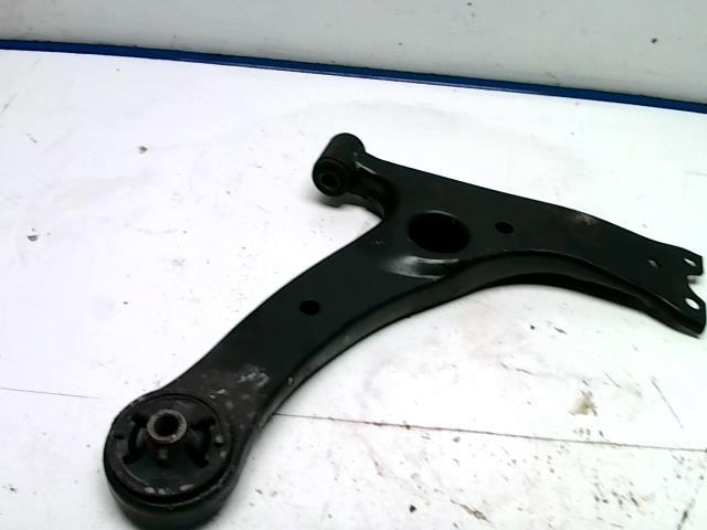 Triangle avant droit TOYOTA COROLLA VERSO 2 PHASE 1 Diesel - 1