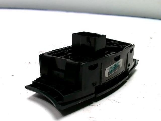 Bouton de warning FORD KA 2 PHASE 2 Essence - 1