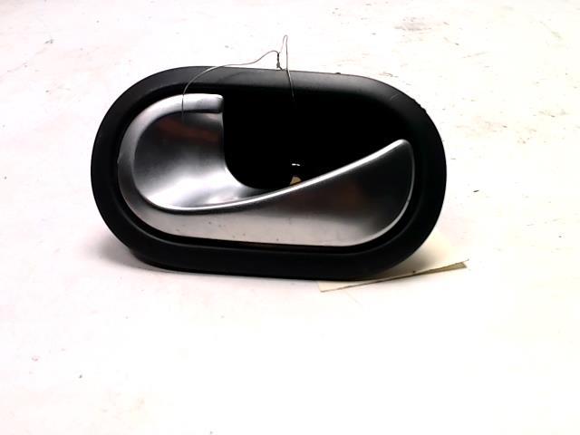 Poignee interieur avant gauche RENAULT SCENIC 2 PHASE 2 Diesel - 1