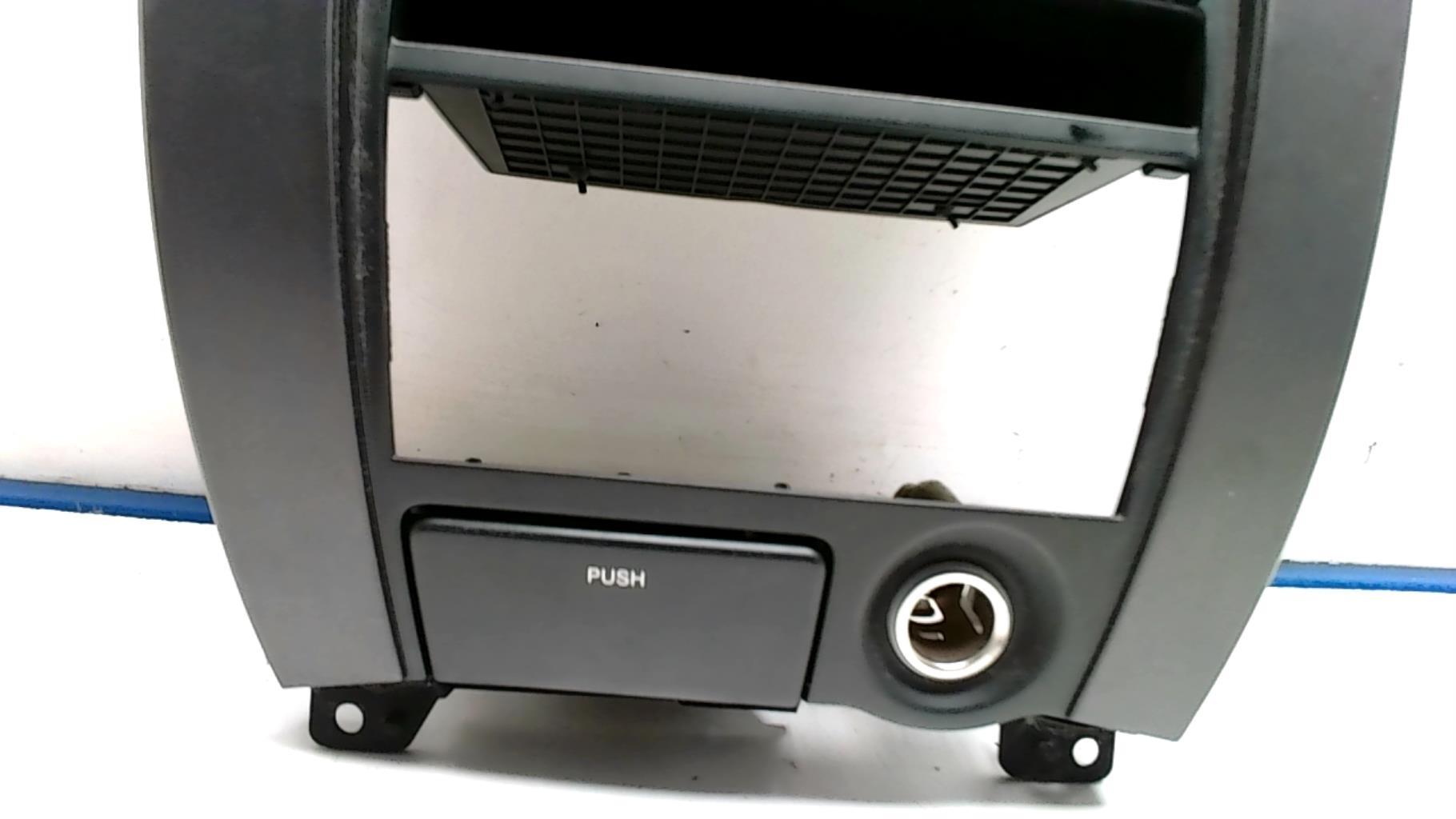 Console central (interieur plastique) HYUNDAI TUCSON 1 Diesel - 1