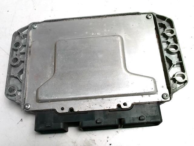 Calculateur RENAULT MEGANE 2 PHASE 1 Essence - 1