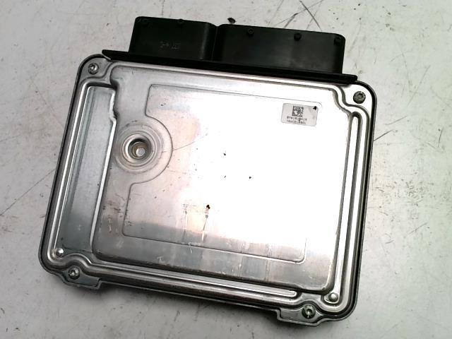 Calculateur VOLKSWAGEN GOLF 5 Diesel - 1