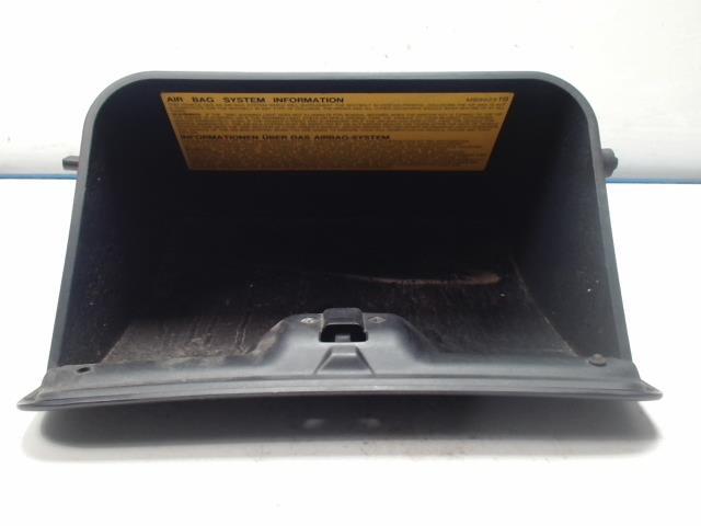 Boite a gants MITSUBISHI COLT 5  - 1