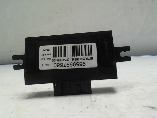 Boitier de centralisation CITROEN DS4 PHASE 1 Essence - 1