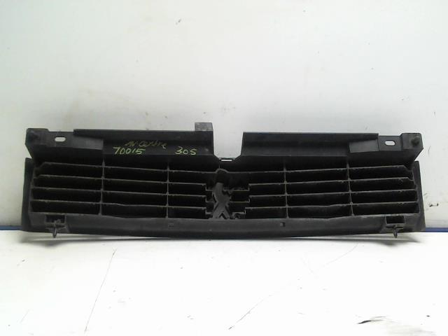 Calandre PEUGEOT 305 PHASE 2 Essence - 1