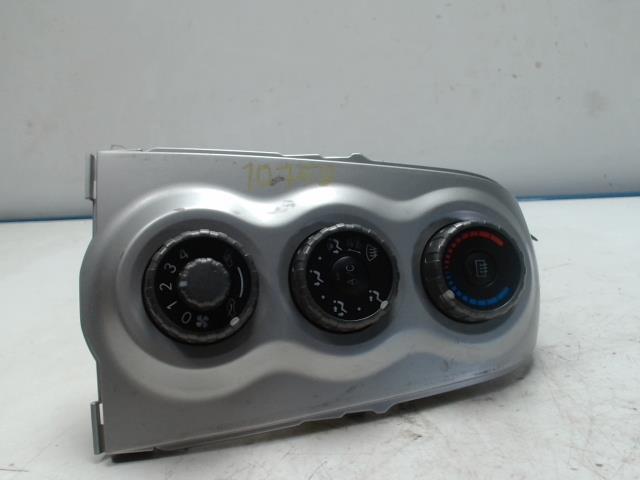 Commande chauffage TOYOTA YARIS 2 PHASE 1 Diesel - 1