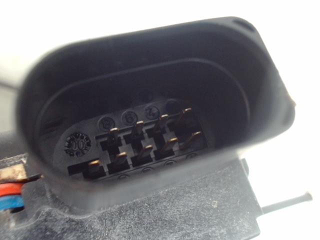 Serrure avant droit AUDI A6 2 PHASE 1 Diesel - 1
