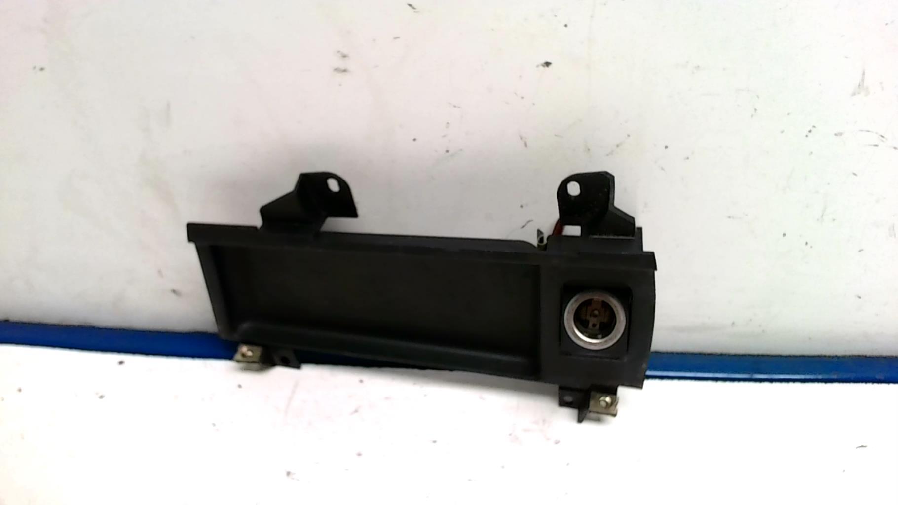 Allume cigare BMW SERIE 5 E39 TOURING PHASE 1 BREAK Diesel - 1