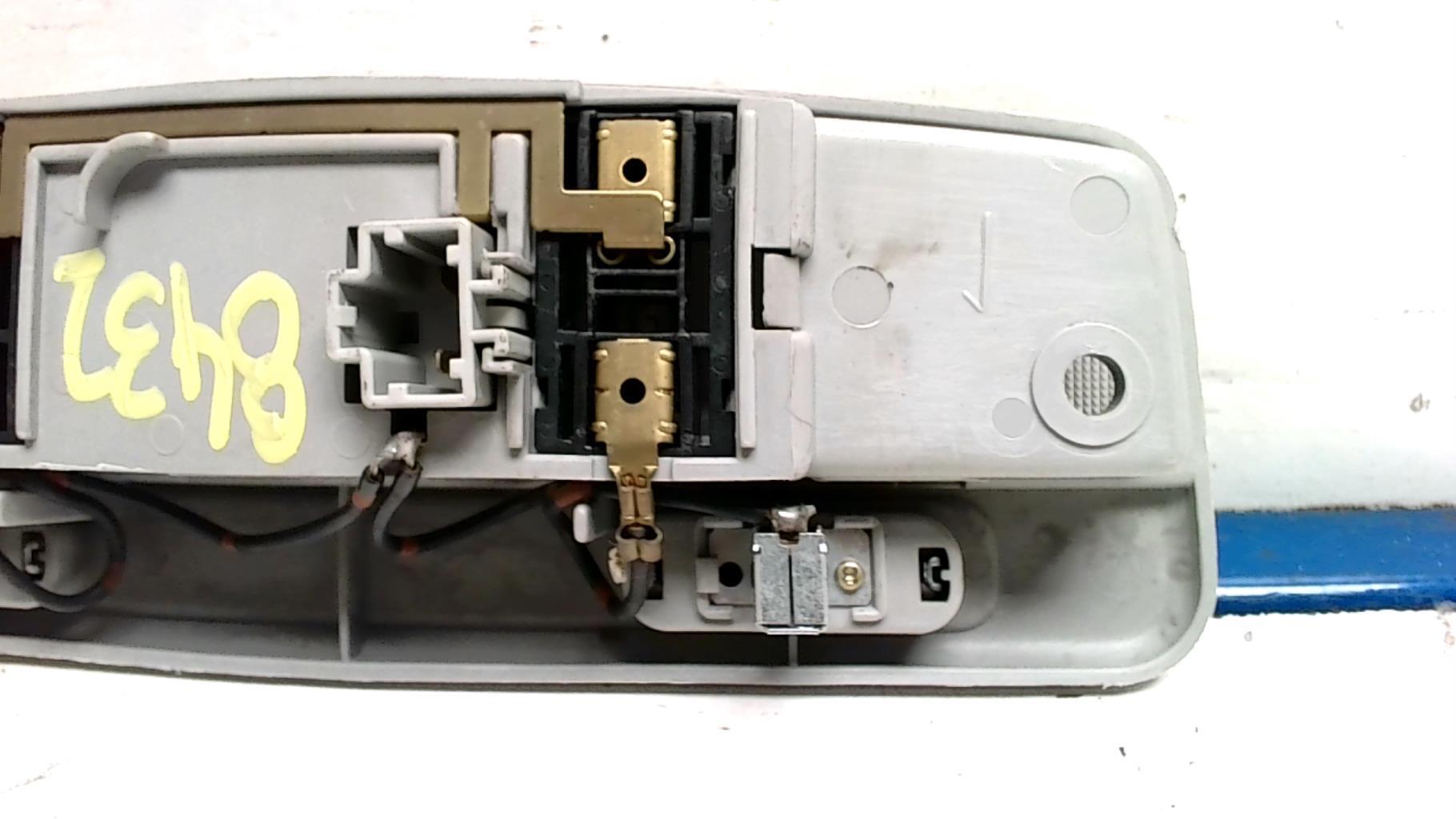 Eclairage de plafonnier HONDA CR-V 1 Essence - 1