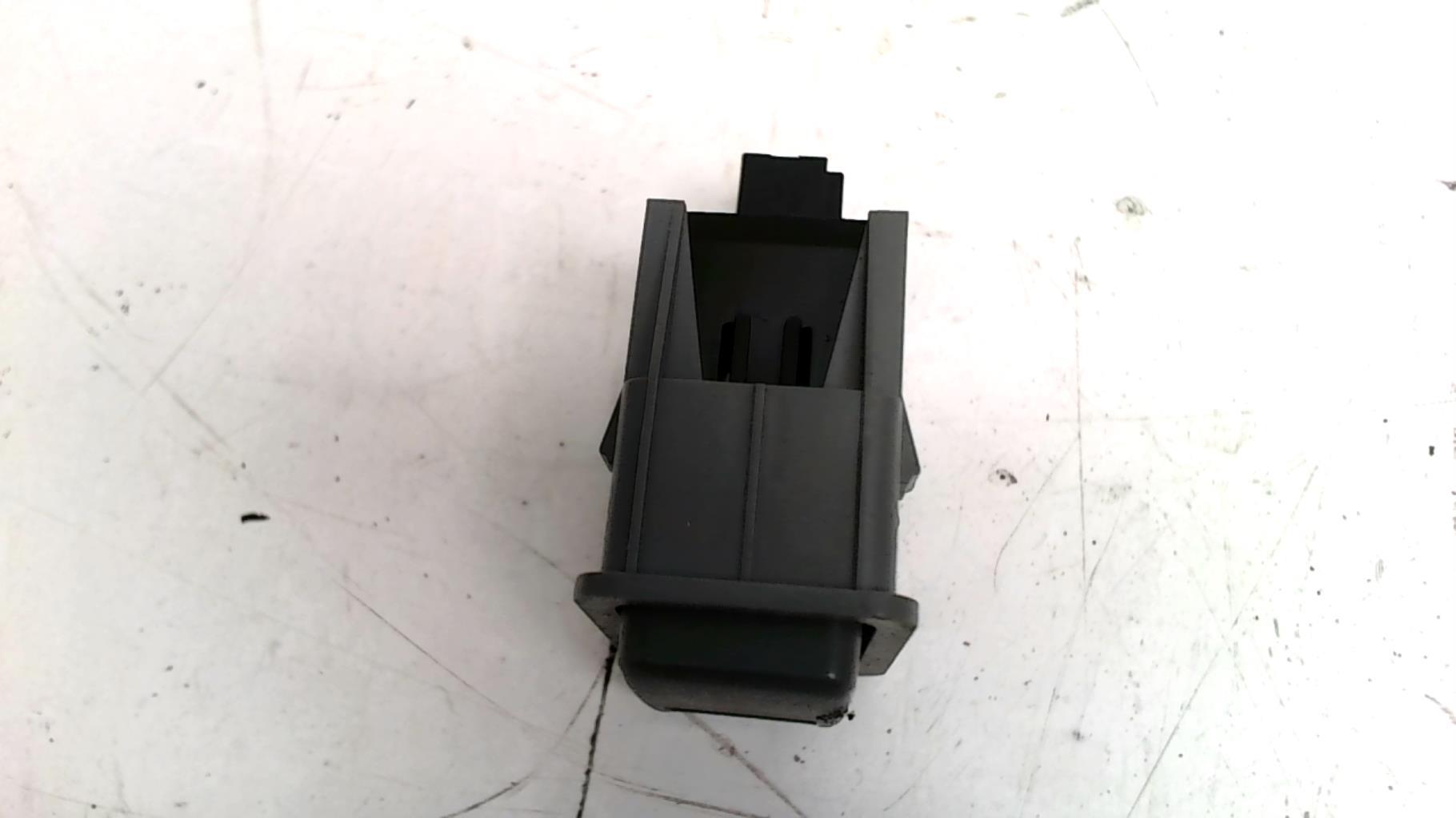 Bouton/Interrupteur HONDA CR-V 1 Essence - 1