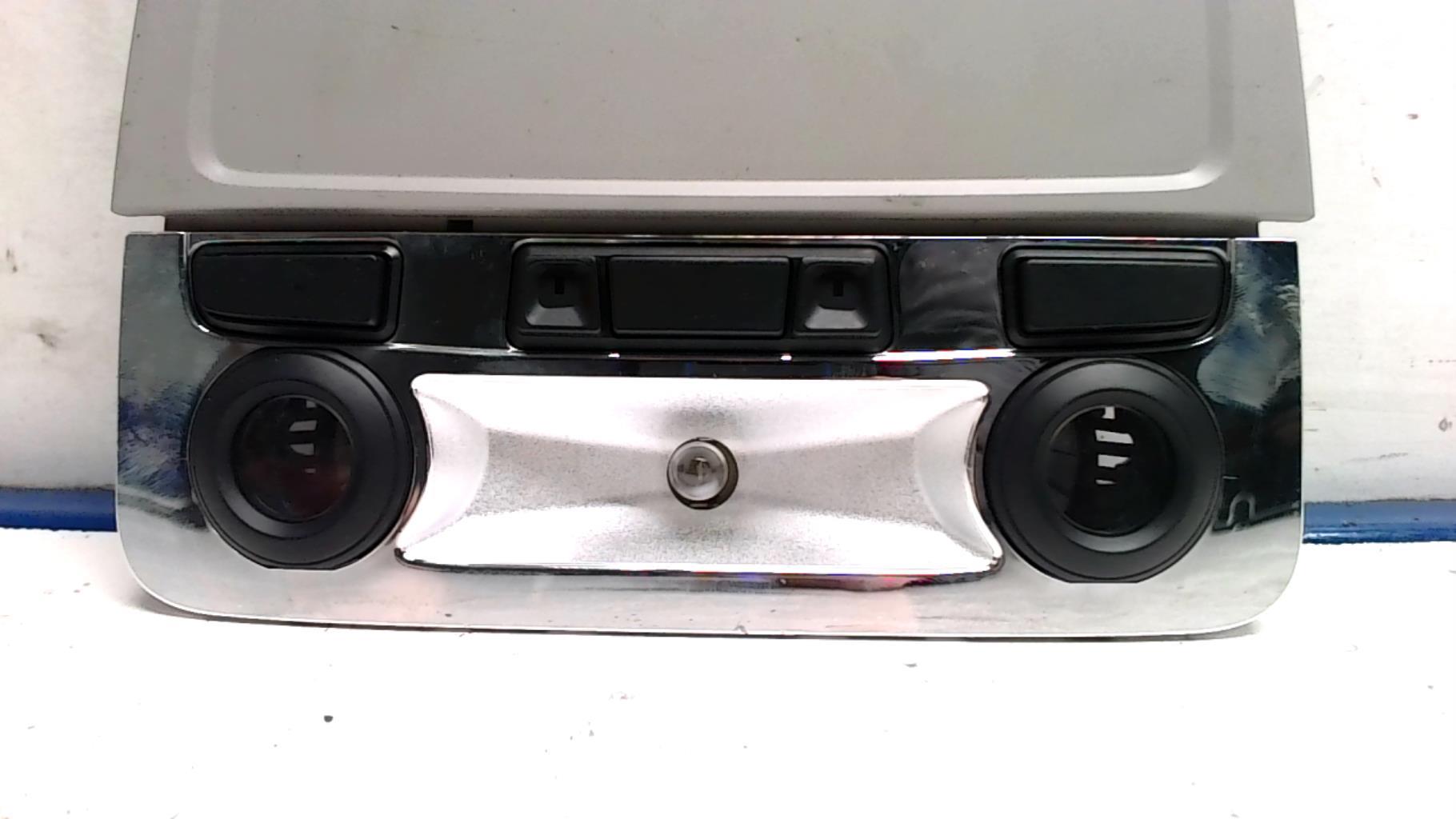 Eclairage de plafonnier BMW SERIE 3 E91 TOURING PHASE 1 BREAK Diesel - 1