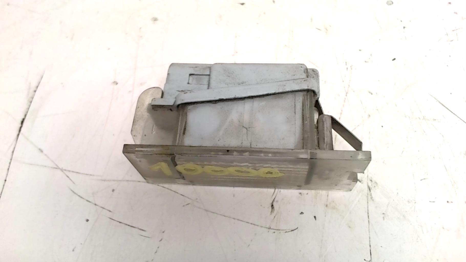 Eclairage de plaque RENAULT LAGUNA 2 PHASE 2 Essence - 1