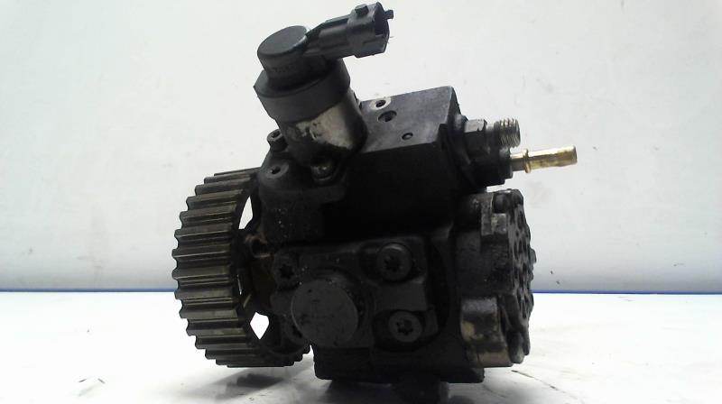 Pompe à injection PEUGEOT 307 PHASE 1 BREAK Diesel - 1