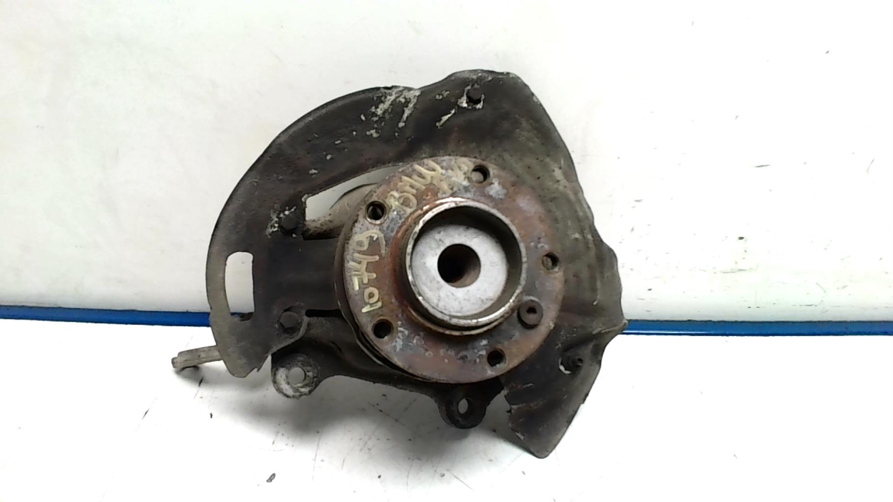 Moyeu avant droit BMW SERIE 5 E39 TOURING PHASE 1 BREAK Diesel - 1