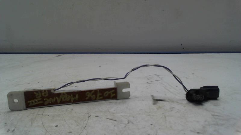 Antenne RENAULT MEGANE 3 PHASE 1 Diesel - 1