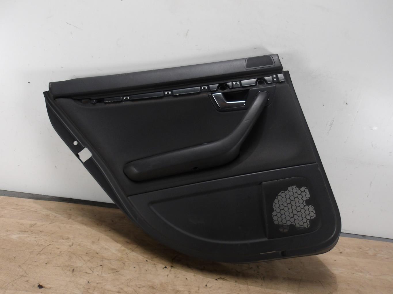 Panneau de porte arriere gauche AUDI A4 2 PHASE 2 Diesel - 1