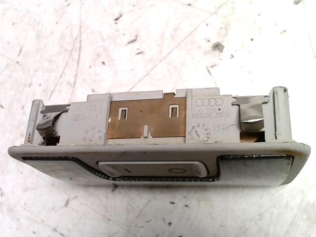 Eclairage de plafonnier AUDI A4 2 AVANT PHASE 2 BREAK Diesel - 1