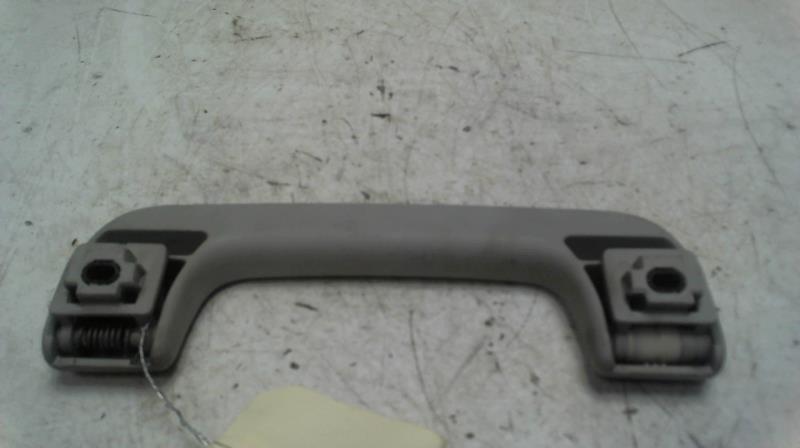 Poignee de maintien avant gauche AUDI A4 2 PHASE 2 Diesel - 1
