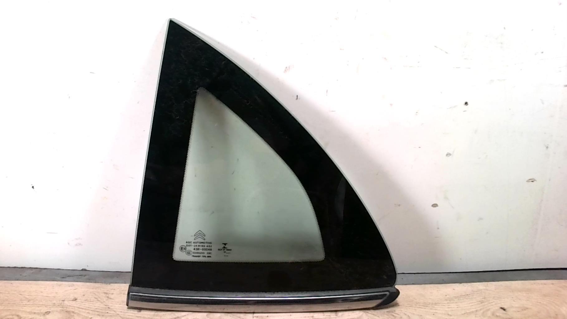 Custode arriere gauche CITROEN C3 2 PHASE 1 Essence - 1
