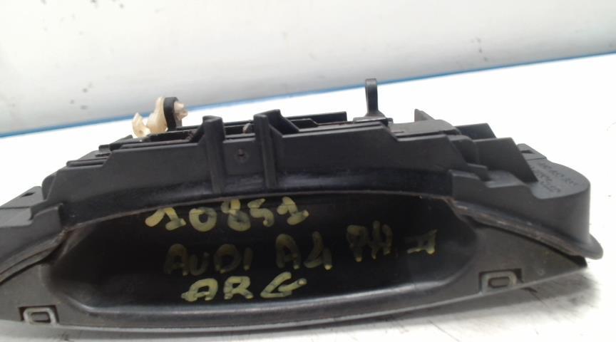 Poignee porte arriere gauche AUDI A4 2 PHASE 2 Diesel - 1