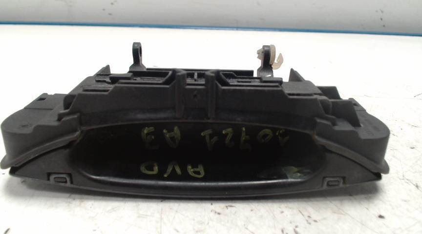 Poignee porte avant droit AUDI A3 2 SPORTBACK PHASE 1 Diesel - 1