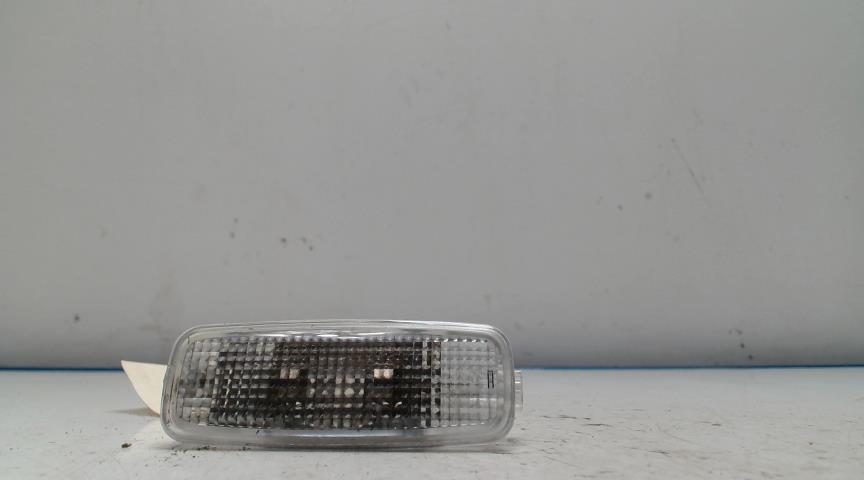 Lumiere porte avant gauche AUDI A4 2 PHASE 2 Diesel - 1