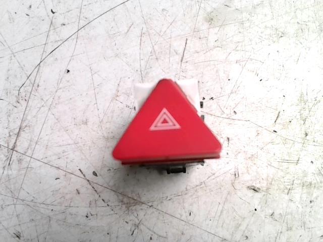 Bouton de warning VOLKSWAGEN TOURAN 1 PHASE 2 Diesel - 1
