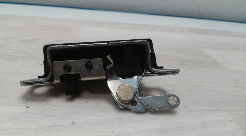 Serrure de coffre SEAT IBIZA 3 PHASE 1 Essence - 1