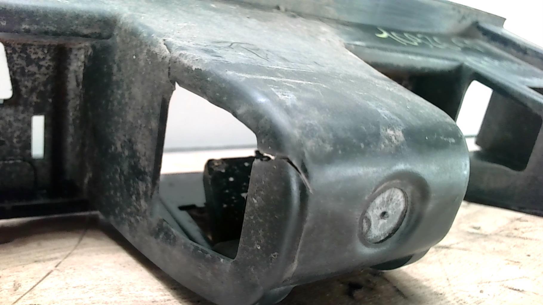 Support de pare chocs arriere CITROEN C3 PICASSO PHASE 1 Essence - 1