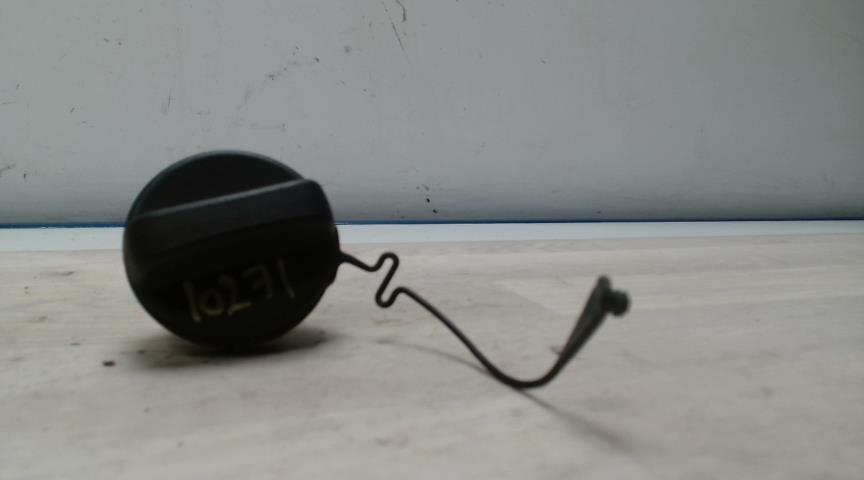 Bouchon de carburant TOYOTA RAV4 3 PHASE 1 Diesel - 1