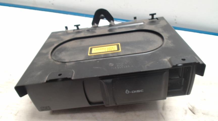 Chargeur CD VOLKSWAGEN TOUAREG 1 PHASE 1 Diesel - 1