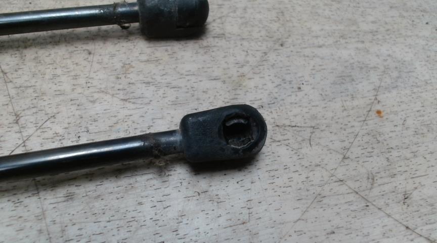 Verin de coffre AUDI A4 2 PHASE 2 Diesel - 1